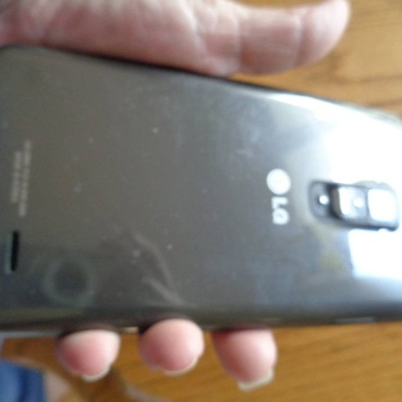 LG G Flex Android Smart Phone - Picture 2 of 11